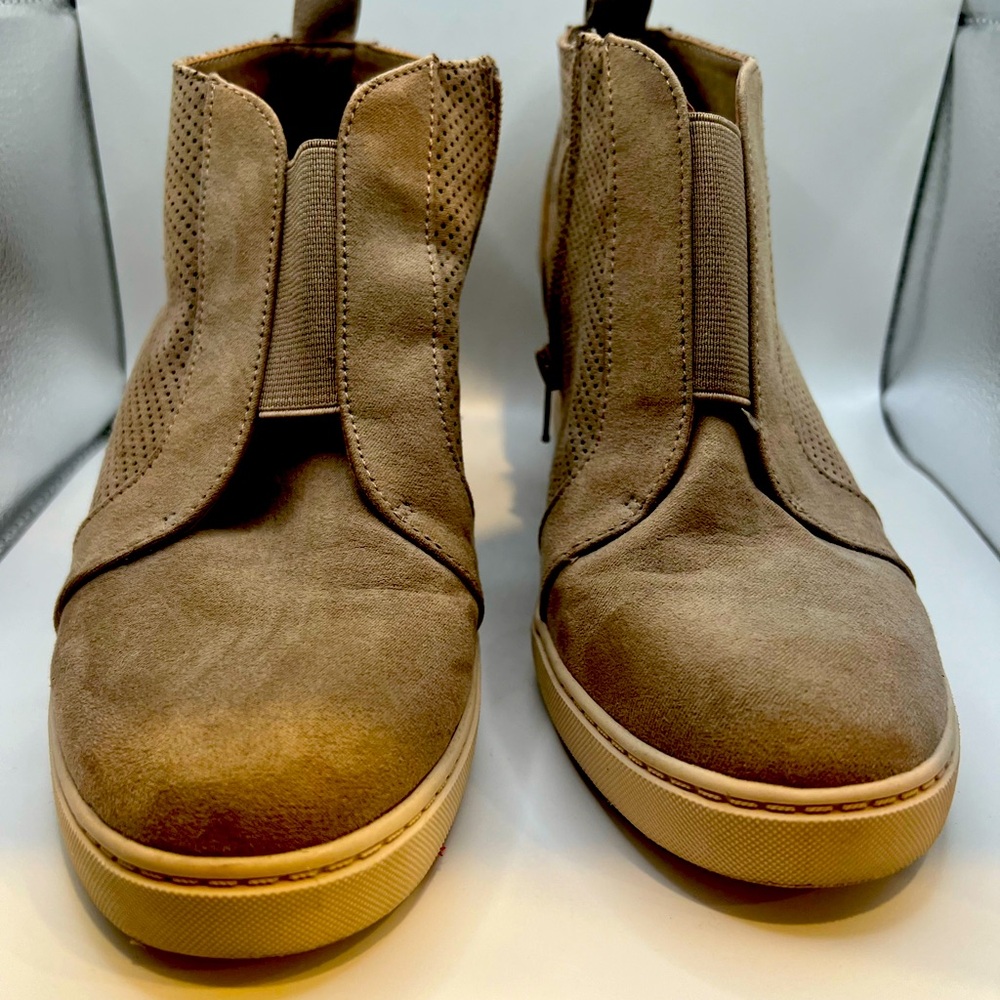 A New Day Sneakers Women's Size 9